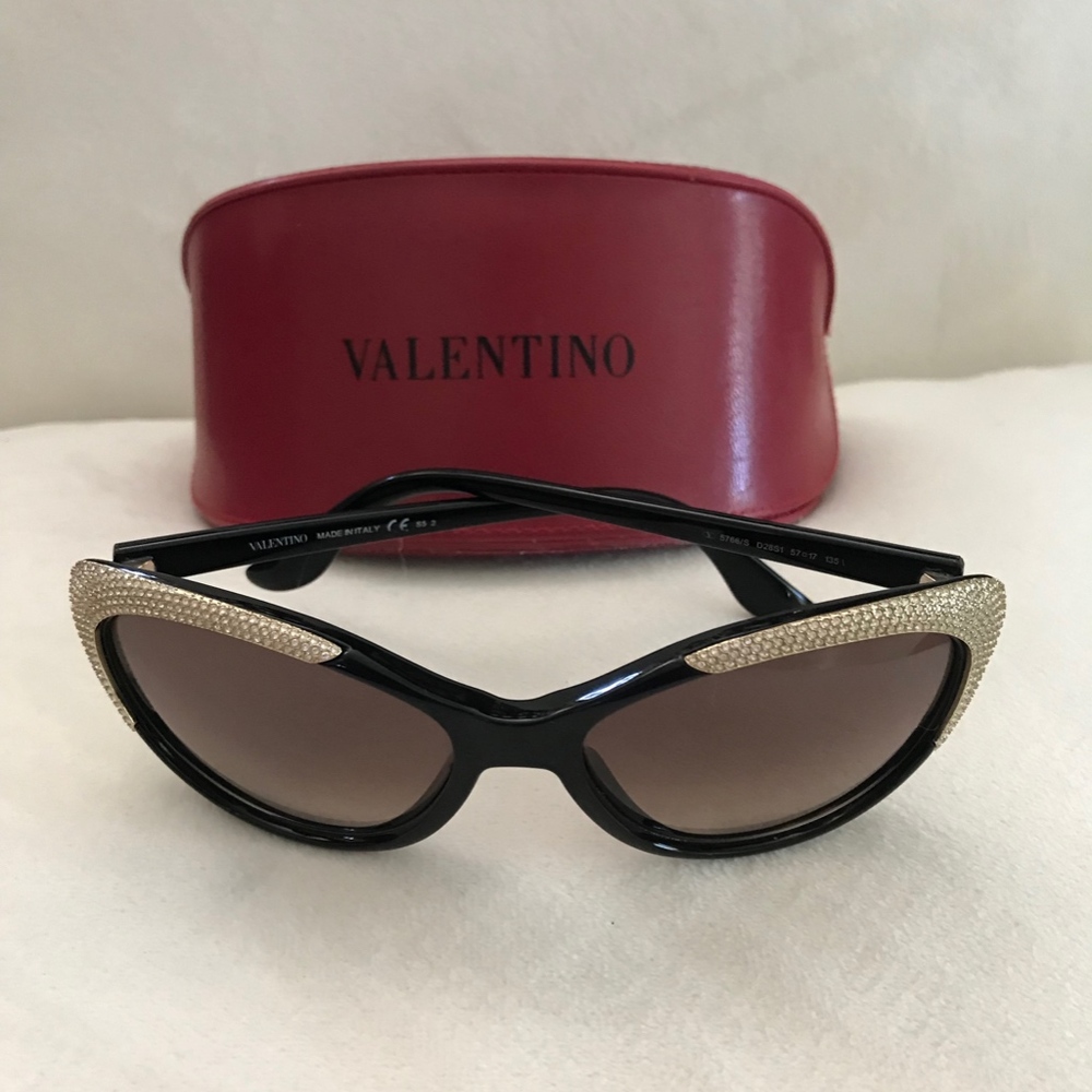 Valentino Sunglasses Cateye Crystals - Picture 4 of 11